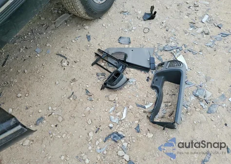 1998 Chevrolet Gmt-400 C1500 z USA, uszkodzony, nr VIN 1GCEC14W2WZ142291